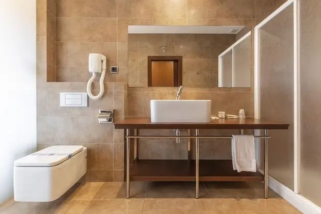 Standard Tek Büyük veya İki Ayrı Yataklı Oda