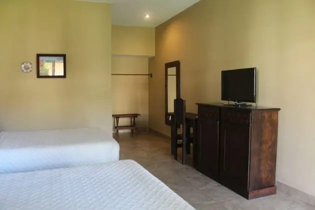 Basic Tek Büyük Yataklı Oda, 2 Çift Kişilik Yatak, Sigara İçilmez, Bahçe Manzaralı