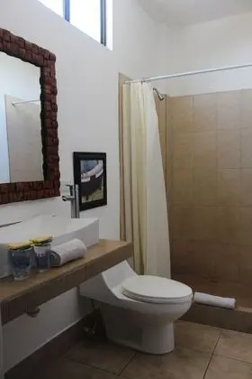 Basic Tek Büyük Yataklı Oda, 2 Çift Kişilik Yatak, Sigara İçilmez, Bahçe Manzaralı