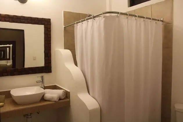 Deluxe Tek Kişilik Oda, 1 En Büyük (King) Boy Yatak, Sigara İçilmez, Bahçe Manzaralı