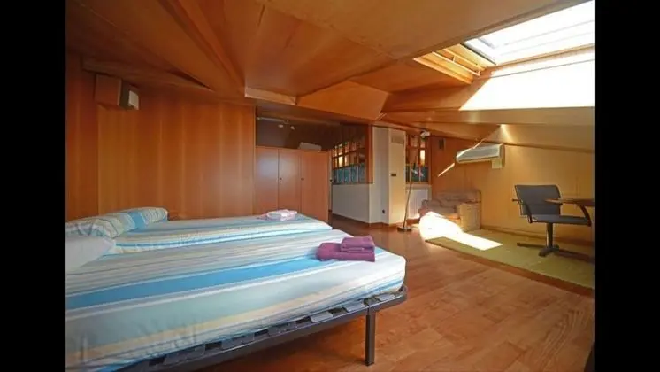 Apart Daire, 6 Yatak Odası