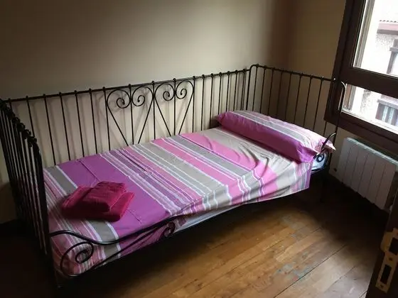 Apart Daire, 6 Yatak Odası