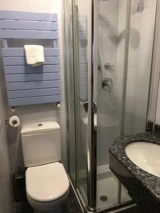 Apart Daire, 6 Yatak Odası