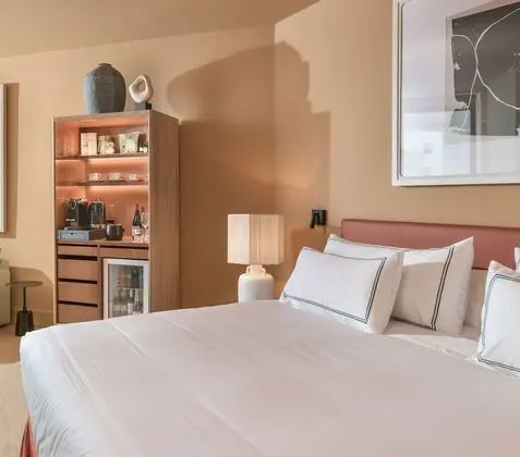 Comfort Tek Büyük Yataklı Oda, Kısmi Deniz Manzaralı