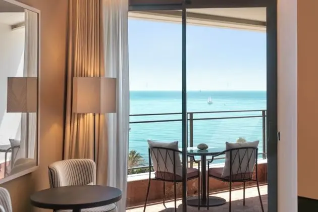 Comfort Tek Büyük Yataklı Oda, Kısmi Deniz Manzaralı