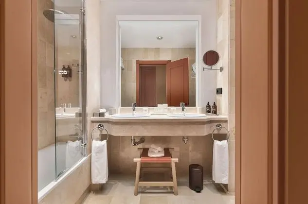 Comfort Tek Büyük Yataklı Oda, Kısmi Deniz Manzaralı