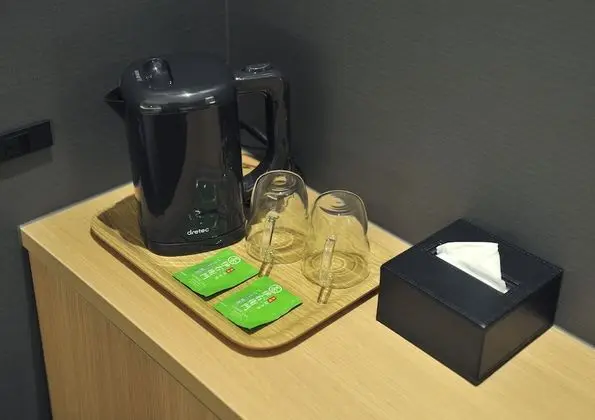 Business Tek Büyük Yataklı Oda