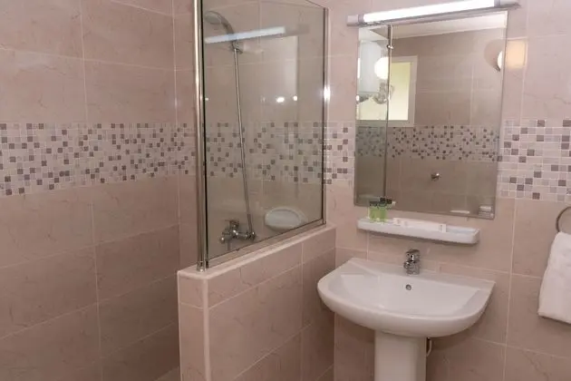 Deluxe Tek Büyük Yataklı Oda, 1 Yatak Odası, Havuz Manzaralı