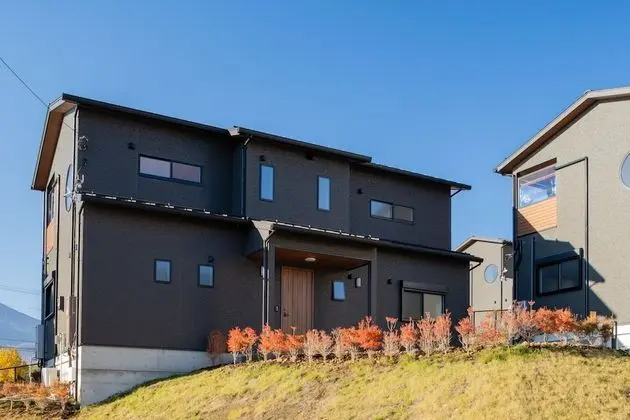 Villa (Large type)