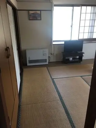 Traditional Oda (Japanese Style, for 3 Guests)