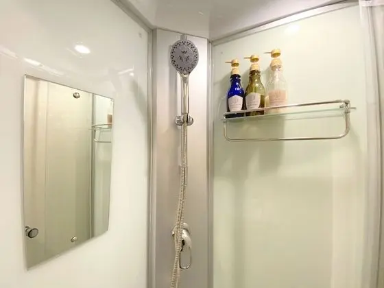 Dört Kişilik Oda, Sigara İçilmez (4, for 4 People)