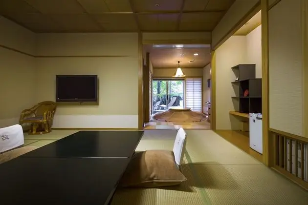 Traditional Oda, Sigara İçilmez, Bahçe Manzaralı (Yaraku Luxury Japanese Style)