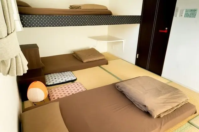 Traditional Üç Kişilik Oda (Check-in by 7pm)