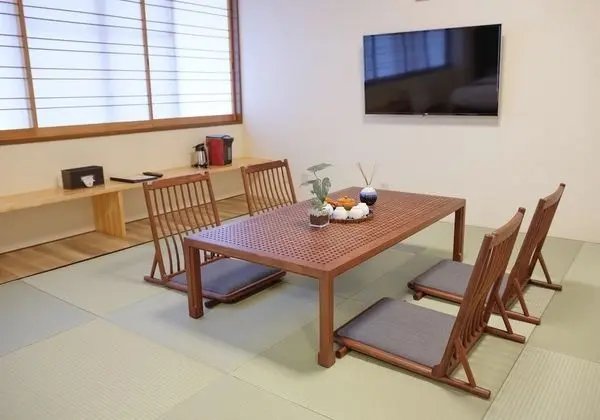 Design Ev (Holiday)