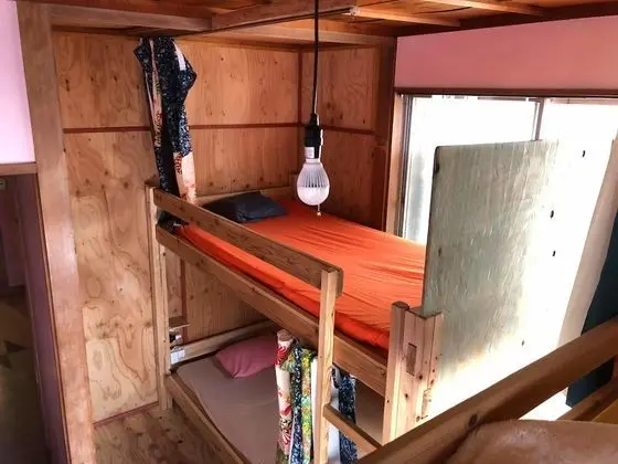 Ortak Ranzalı Oda, Sadece kadınlar için