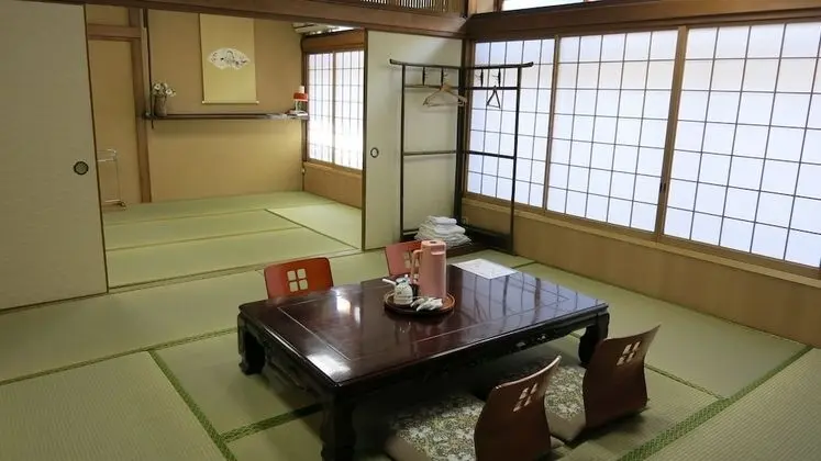 Deluxe Oda, Ortak Banyo