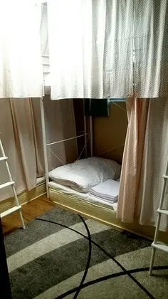 Ortak Ranzalı Oda, Sadece erkekler için