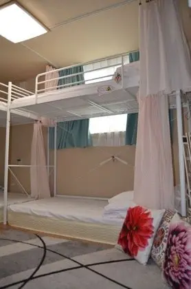 Ortak Ranzalı Oda, Sadece kadınlar için