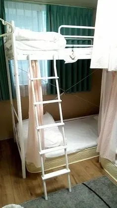 Ortak Ranzalı Oda, Sadece kadınlar için