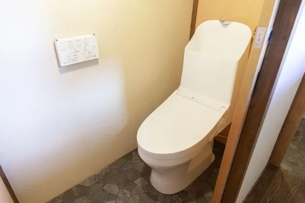 Basic Ortak Ranzalı Oda, Sadece kadınlar için