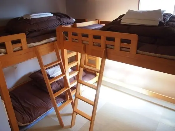 Ortak Ranzalı Oda, Sadece erkekler için, Sigara İçilmez (Bed in 3-Bed)