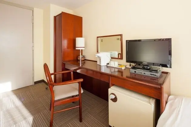 İki Ayrı Yataklı Oda, Sigara İçilmez