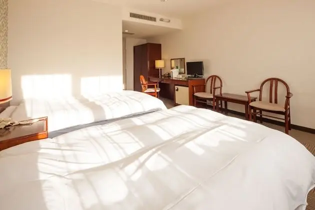 İki Ayrı Yataklı Oda, Sigara İçilmez