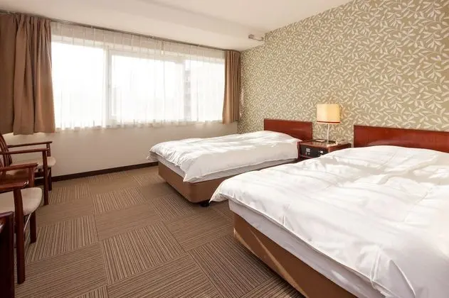 İki Ayrı Yataklı Oda, Sigara İçilmez