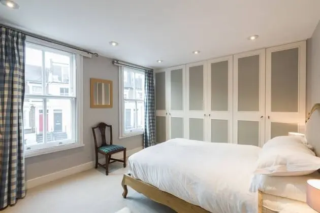 Ev (4 Bedrooms)
