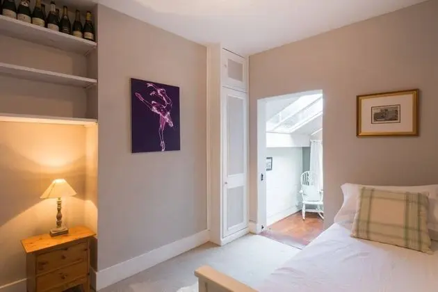 Ev (4 Bedrooms)
