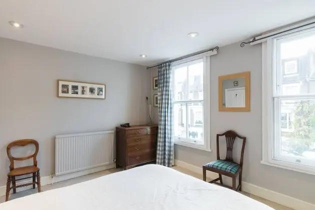 Ev (4 Bedrooms)