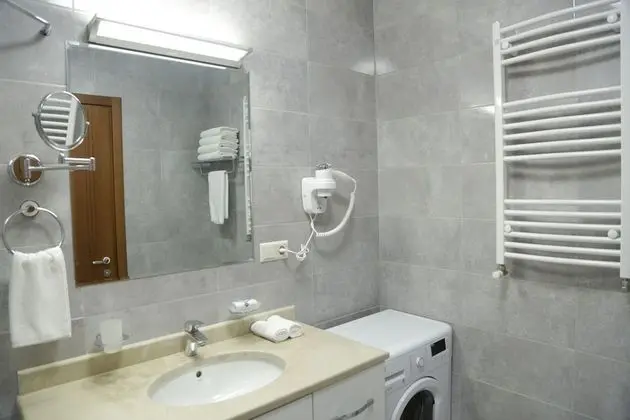 Economy Apart Daire, 1 En Büyük (King) Boy Yatak, Şehir Manzaralı (8-03)