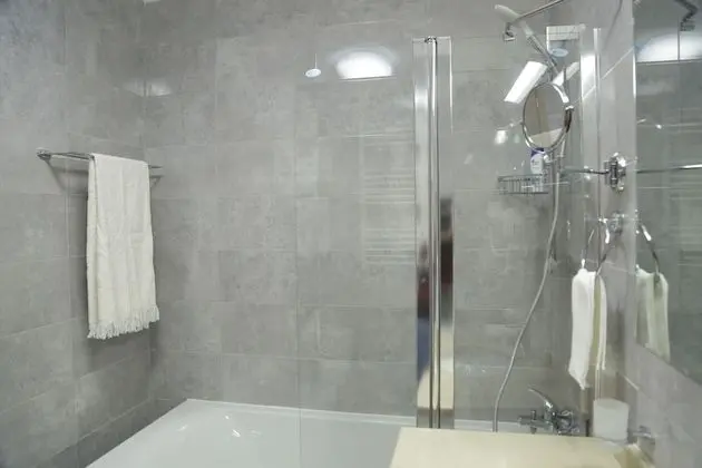 Economy Apart Daire, 1 En Büyük (King) Boy Yatak, Şehir Manzaralı (8-03)
