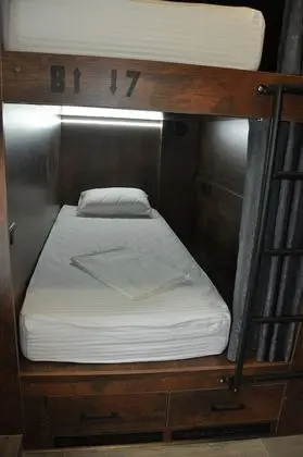 Standard Ortak Ranzalı Oda, Sadece kadınlar için (8 beds)