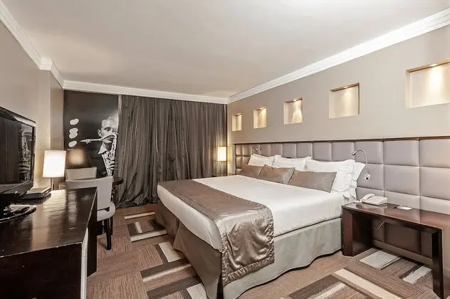 Deluxe Tek Büyük Yataklı Oda, 1 Çift Kişilik Yatak