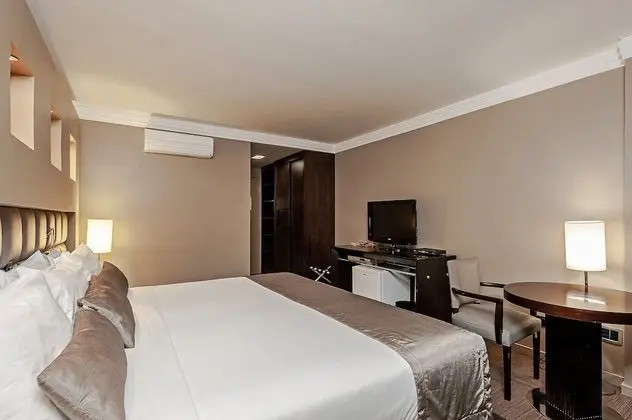 Deluxe Tek Büyük Yataklı Oda, 1 Çift Kişilik Yatak