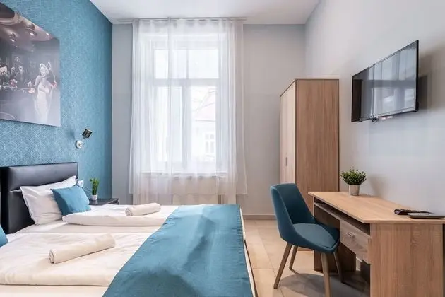 Standard Tek Büyük veya İki Ayrı Yataklı Oda