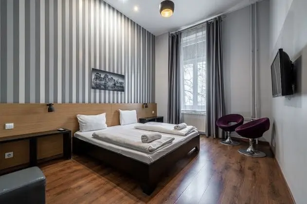 Standard Tek Büyük veya İki Ayrı Yataklı Oda