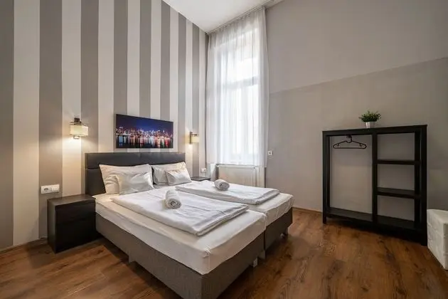 Standard Tek Büyük veya İki Ayrı Yataklı Oda