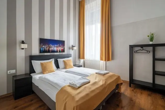 Standard Tek Büyük veya İki Ayrı Yataklı Oda