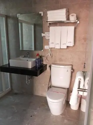 Deluxe Tek Büyük Yataklı Oda, Balkon (101, 103)