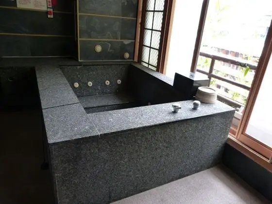 Luxury Oda