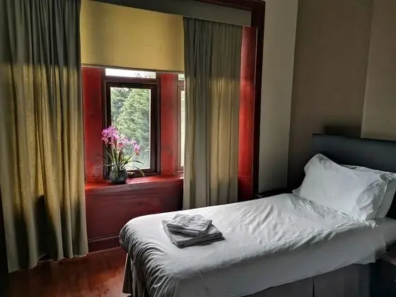 İki Ayrı Yataklı Oda, Banyolu/Duşlu