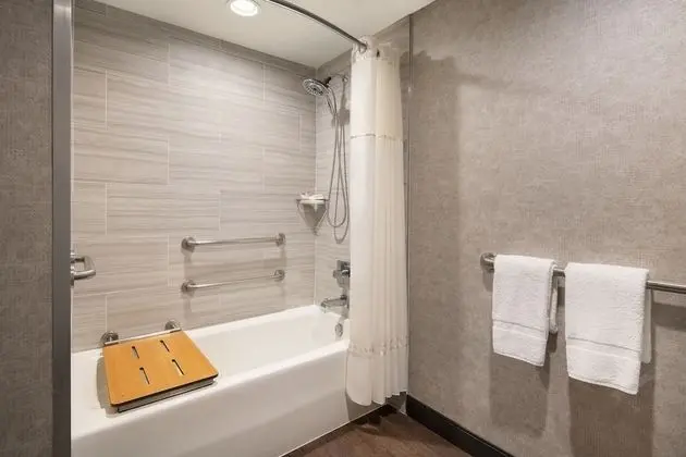 Oda, 2 Çift Kişilik Yatak (Mobility/Hearing Accessible, Tub)