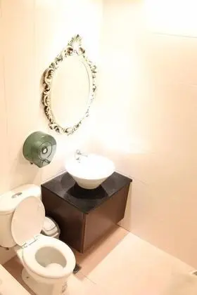 Basic Tek Büyük Yataklı Oda, 1 Büyük (Queen) Boy Yatak