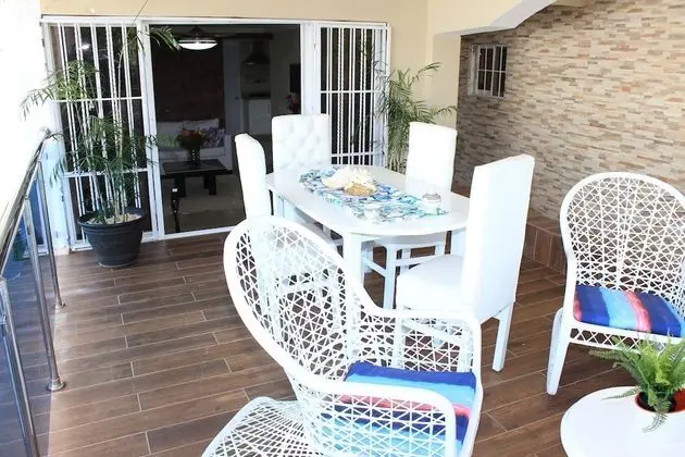 Daire, 3 Yatak Odası, Balkon, Şehir Manzaralı