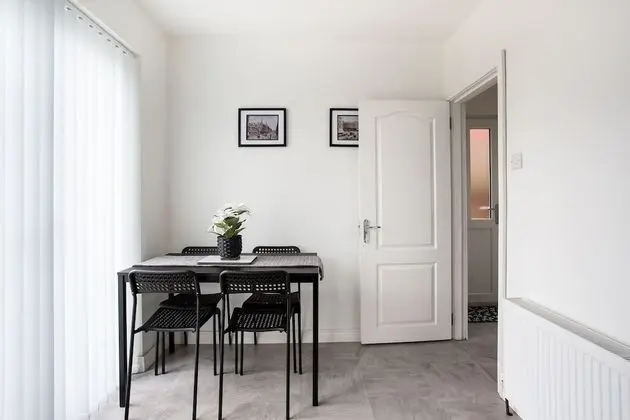 Ev, Özel Banyo, Şehir Manzaralı