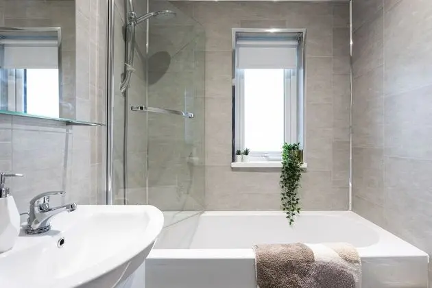 Ev, Özel Banyo, Şehir Manzaralı