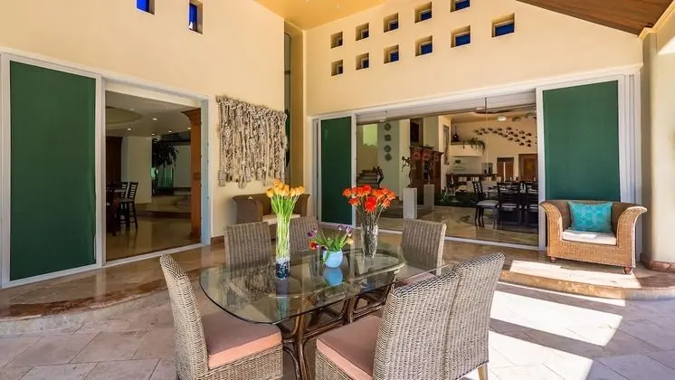 Villa, Birden Çok Yatak Odası, Balkon