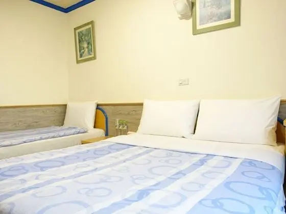 Üç Kişilik Oda